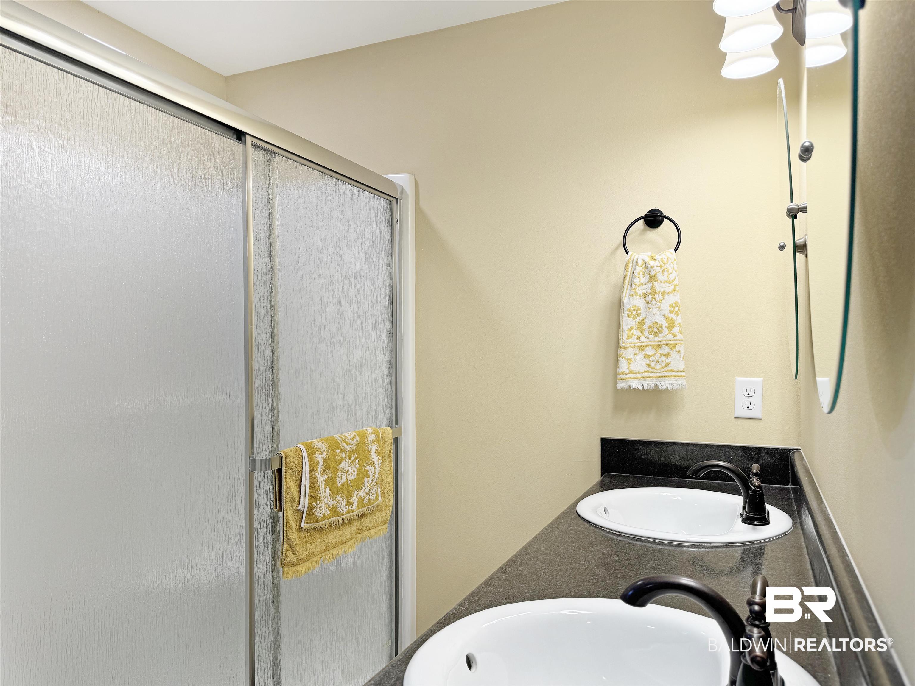 30687 Brady Road Robertsdale, AL 36567 - Photo 22 of 53 Primary Bathroom