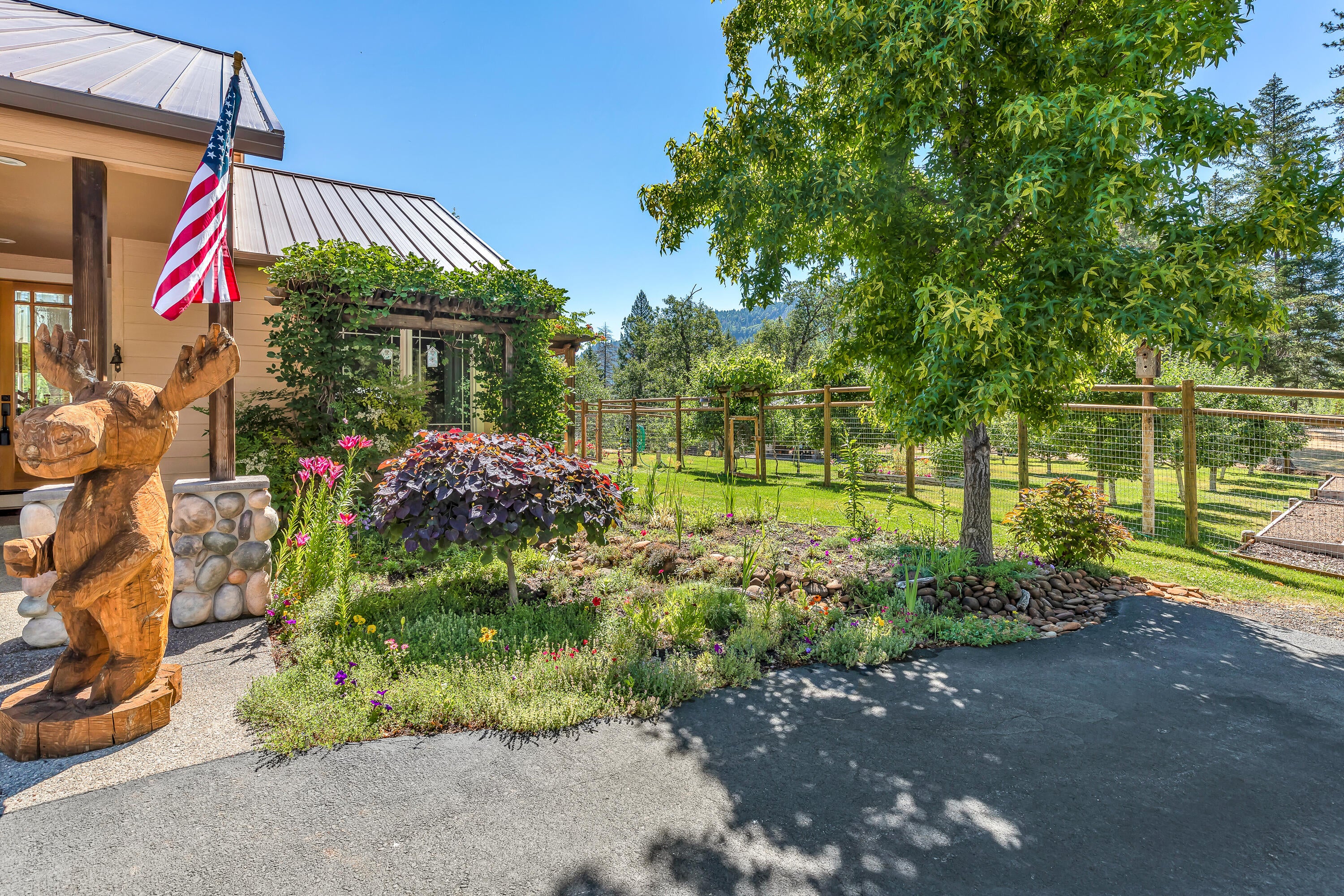 68 Busch Road Trail, OR 97541 - Photo 3 of 75 9R9A0782