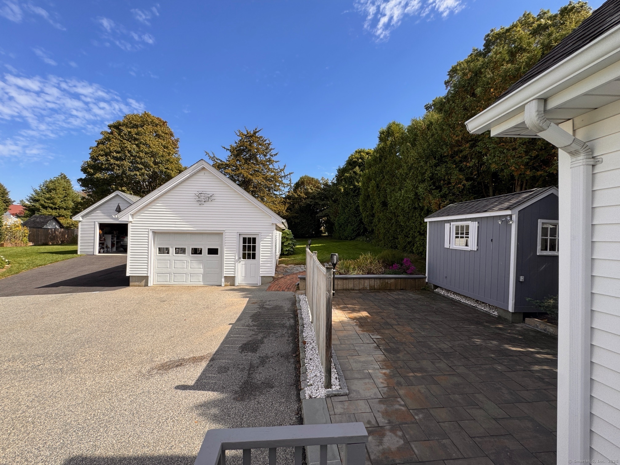 17 High Street Groton, CT 06340 - Photo 7 of 39