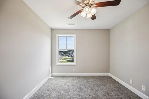 $311,900 | 306 Cardinal Crk Drive, Clarksville, TN 37040