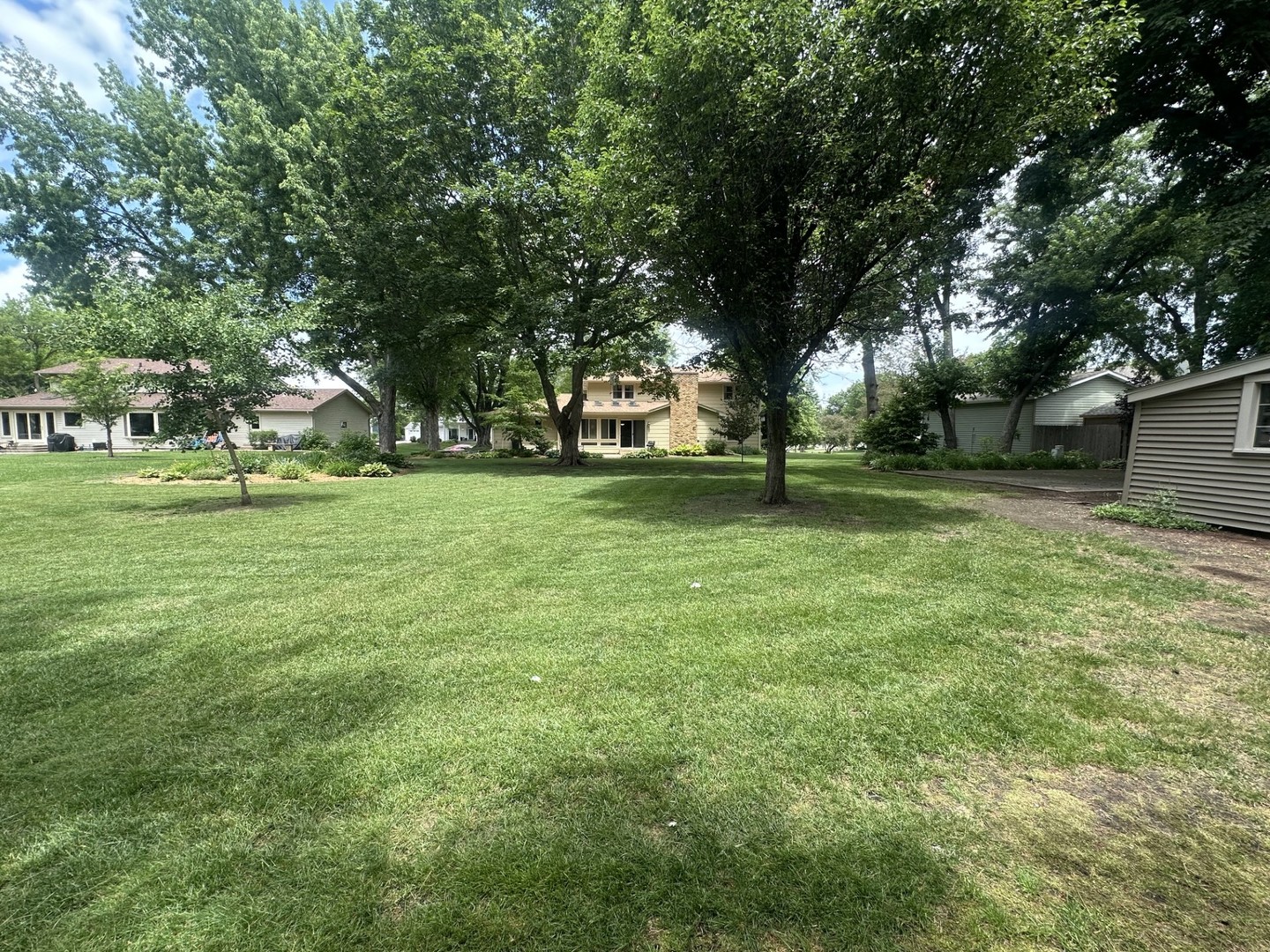 2205 Winding Hill Road Davenport, IA 52807 - Photo 58 of 64
