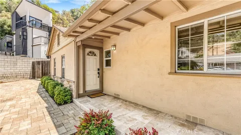 $1,335,000 | 1232 East Elmwood Avenue, Burbank, CA 91501