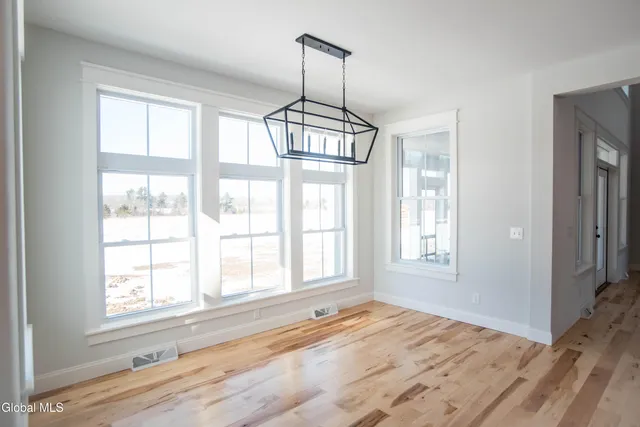 $723,791 | 99 Sand Hill Road, Greenfield, NY 12833