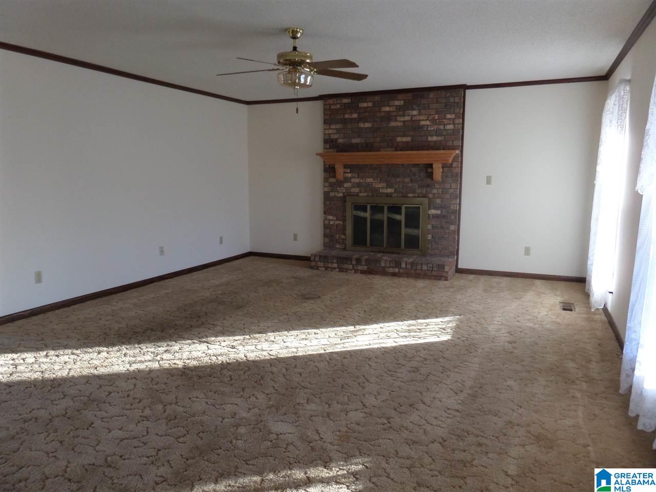 699 Hilltop Road Warrior, AL 35180 - Photo 17 of 21