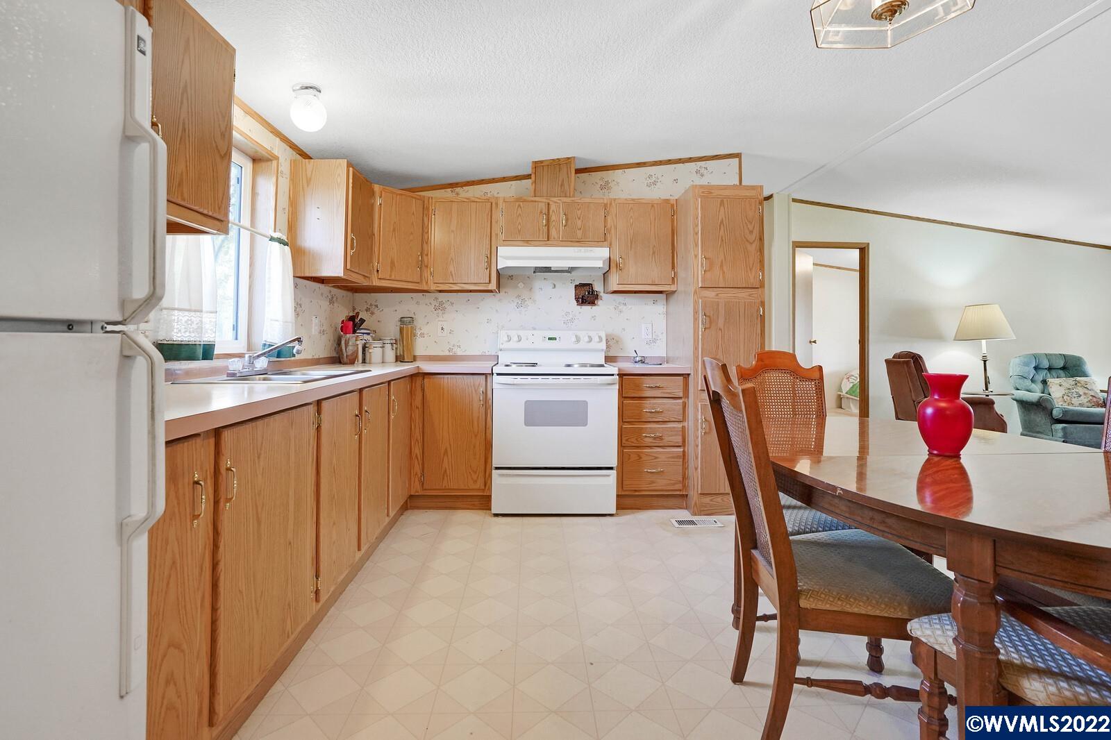 340 Northeast Crest Street, Unit 1 Sublimity, OR 97385 - Photo 14 of 30