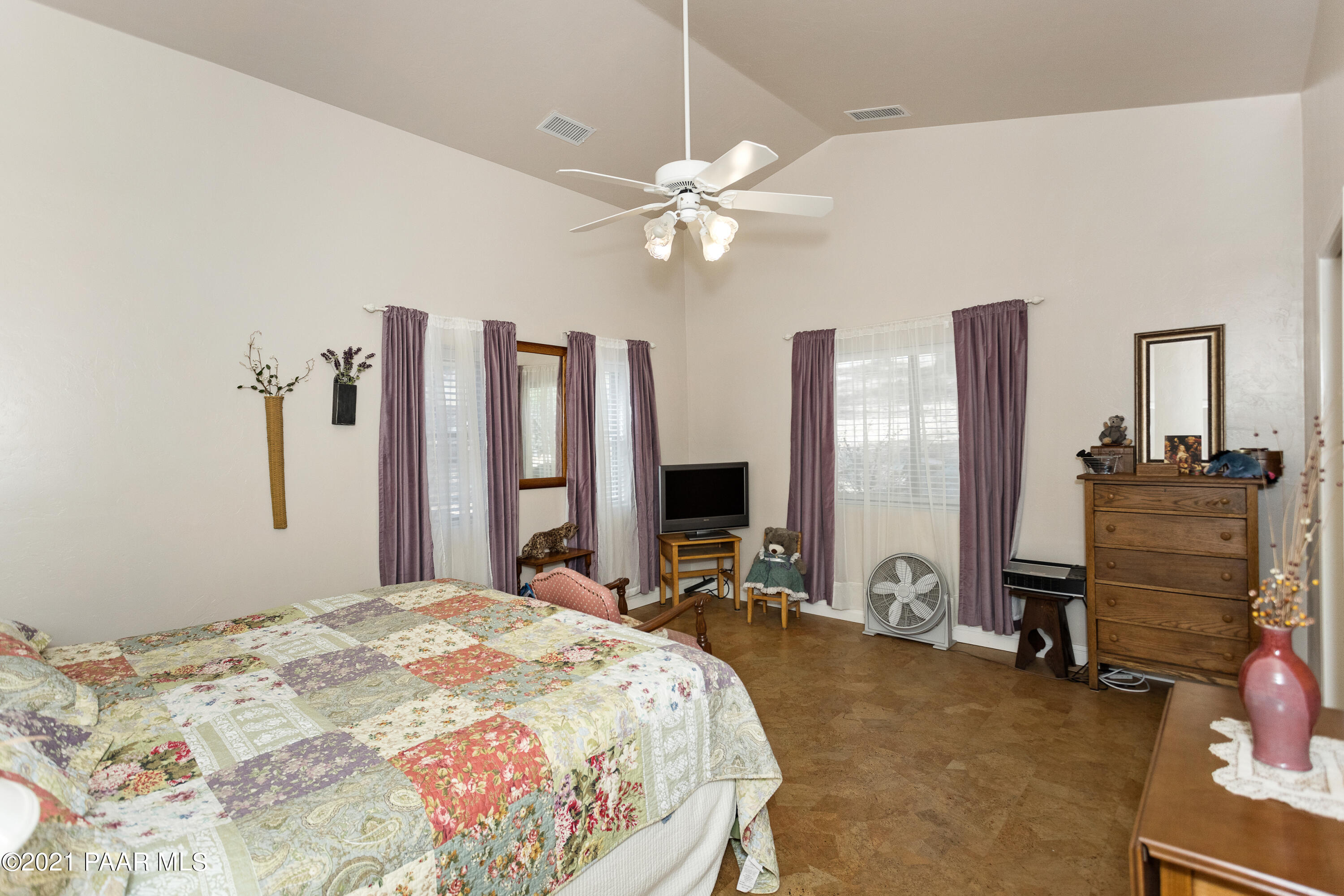 1695 Valley Ranch Circle Prescott, AZ 86303 - Photo 9 of 23 009_Master Bedroom