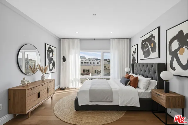 $780,000 | 2939 Leeward Avenue, Unit 403, Los Angeles, CA 90005