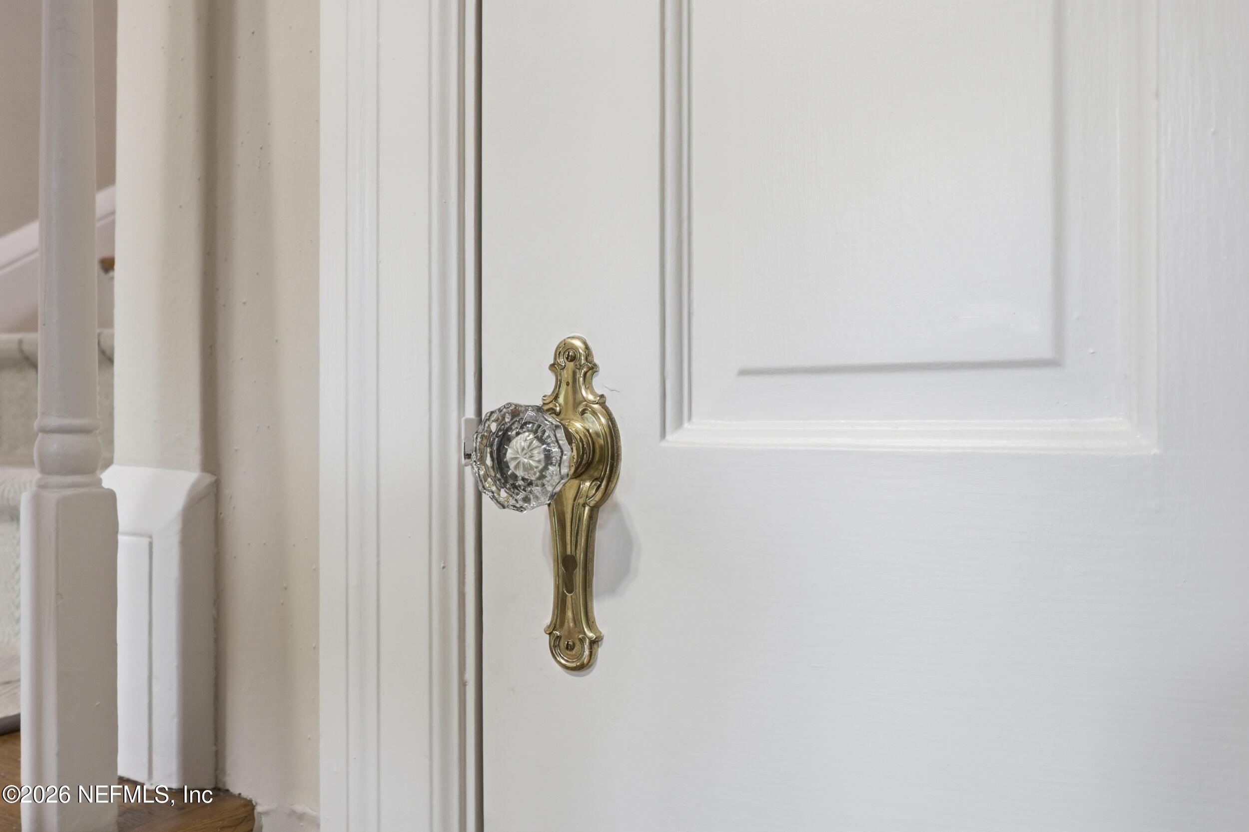 1375 Morvenwood Road Jacksonville, FL 32207 - Photo 11 of 27 Antique Glass Door Knobs