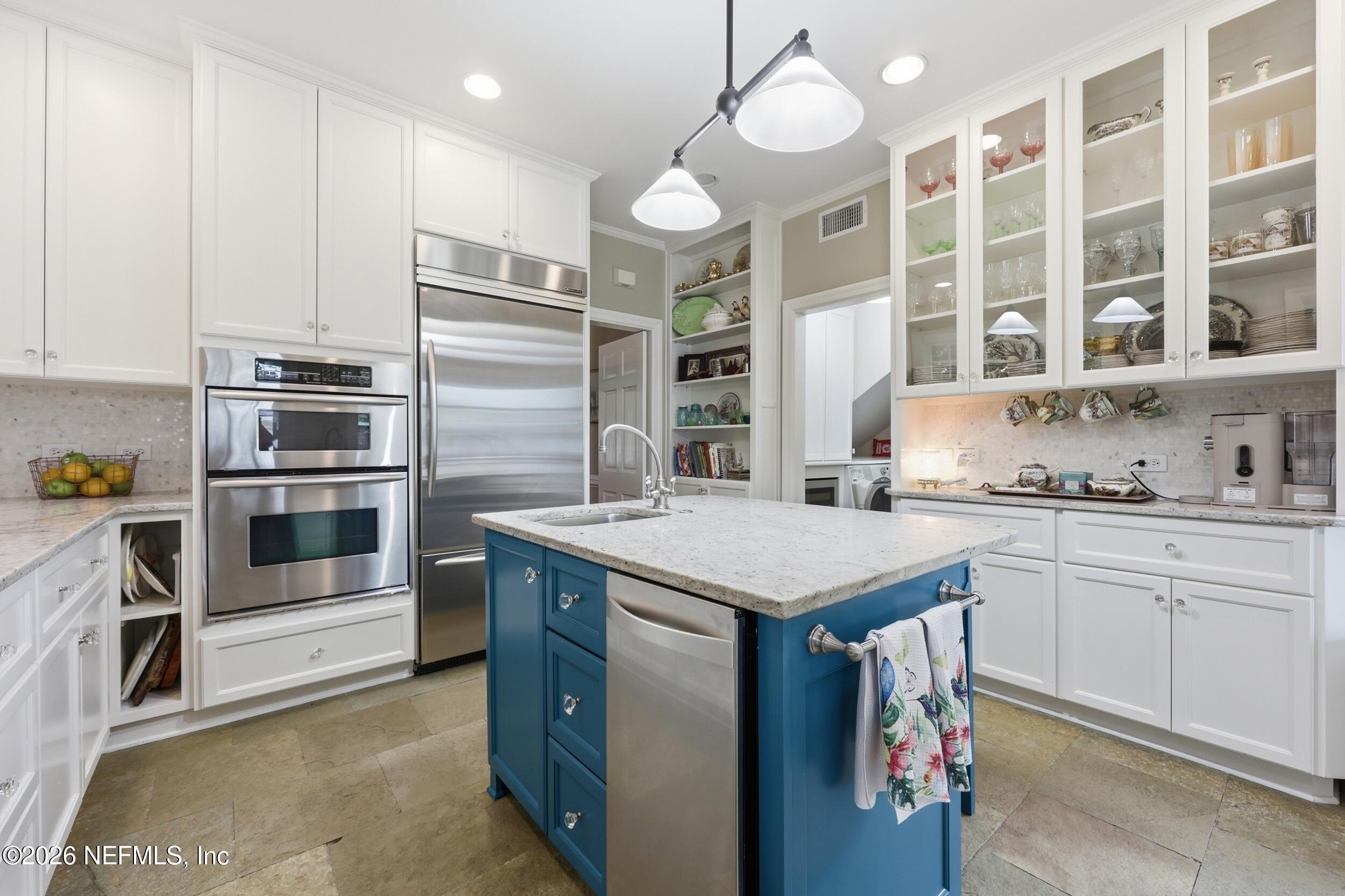 1375 Morvenwood Road Jacksonville, FL 32207 - Photo 7 of 27 Island with prep sink