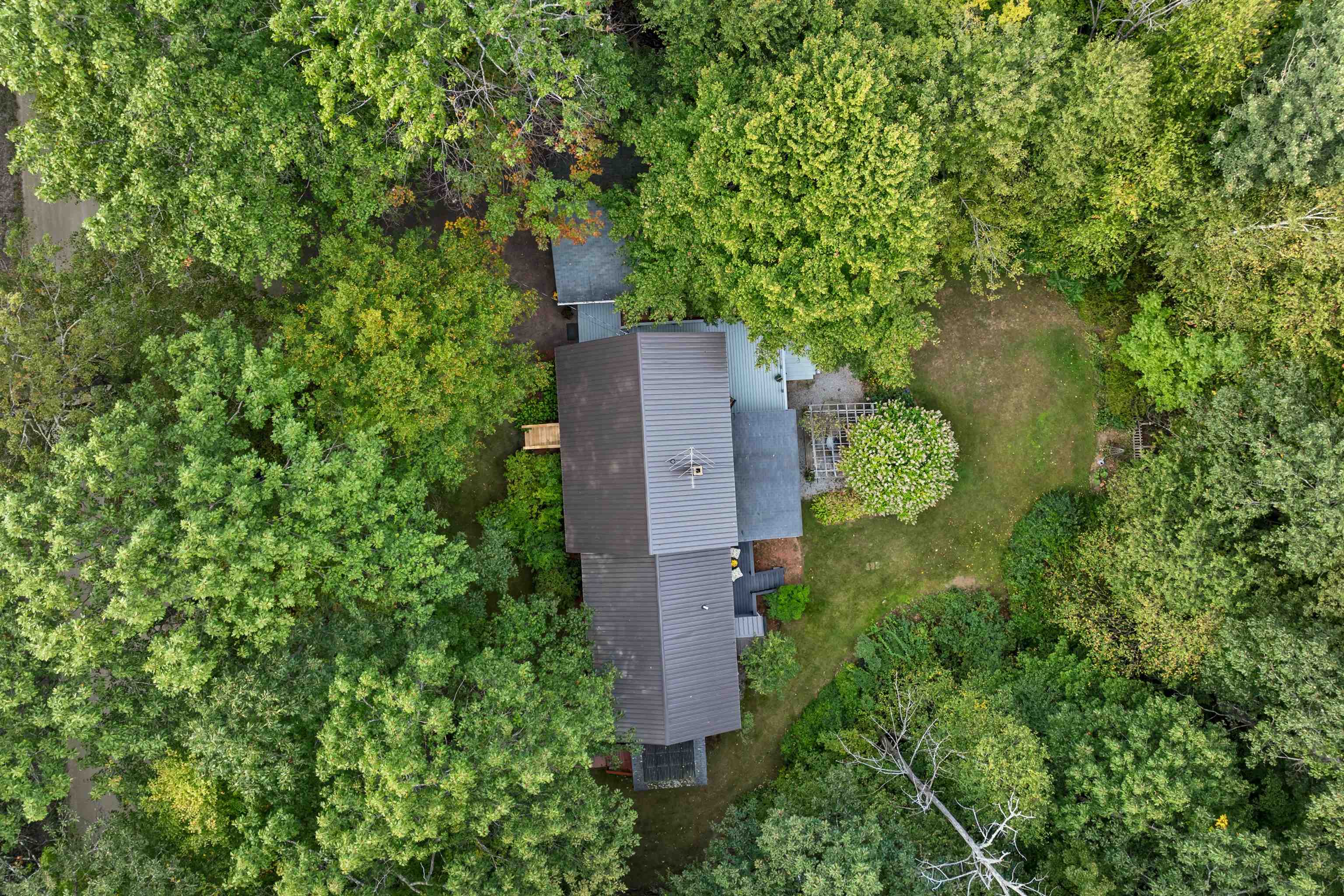137 Hensmith Road Salisbury, NH 03268 - Photo 5 of 57 Gallery Image 5