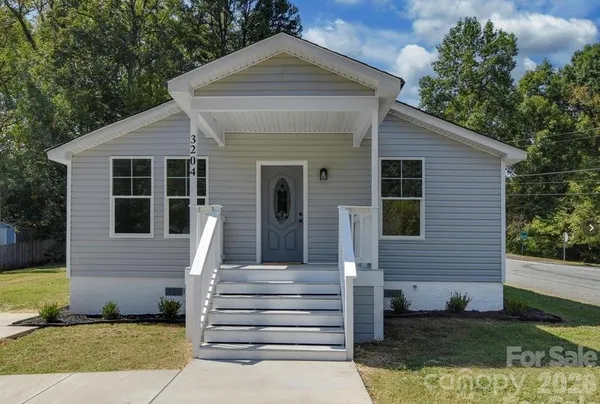 $330,000 | 3204 Amay James Avenue, Charlotte, NC 28208