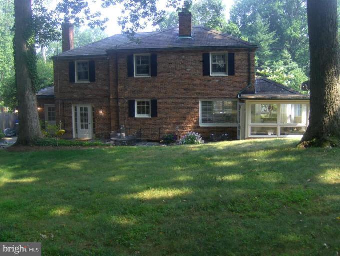 6308 Wiscasset Road Bethesda, MD 20816 - Photo 10 of 10 Back yard