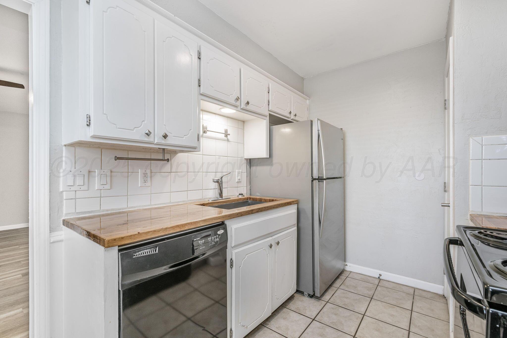 4200 South Austin Street Amarillo, TX 79110 - Photo 7 of 14 4200 S Austin St D 07