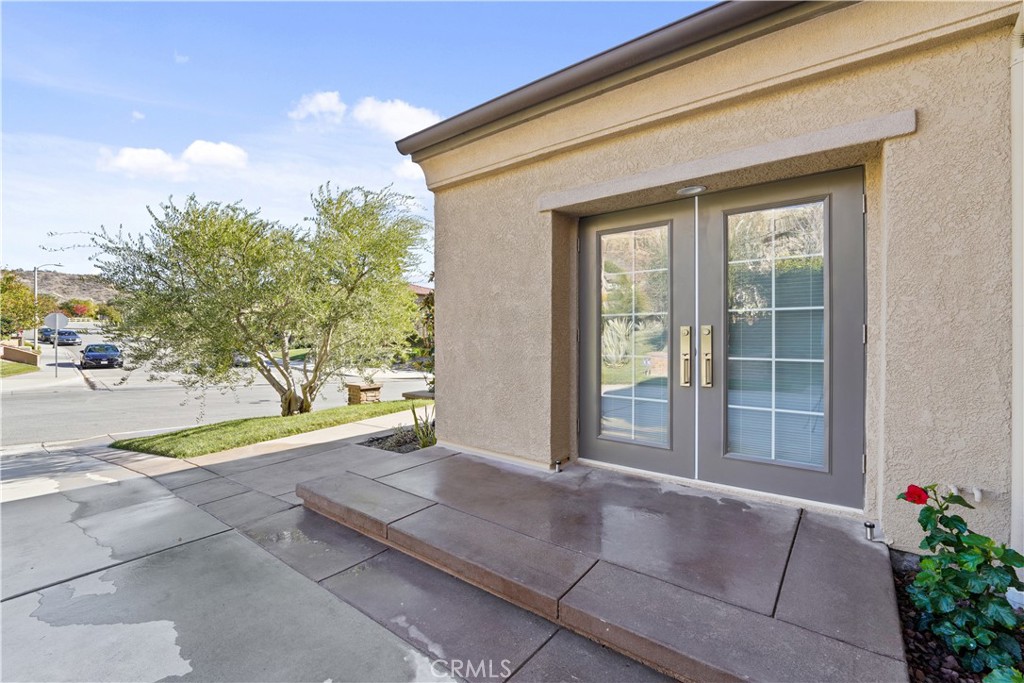 4291 White Hawk Lane Simi Valley, CA 93065 - Photo 2 of 17
