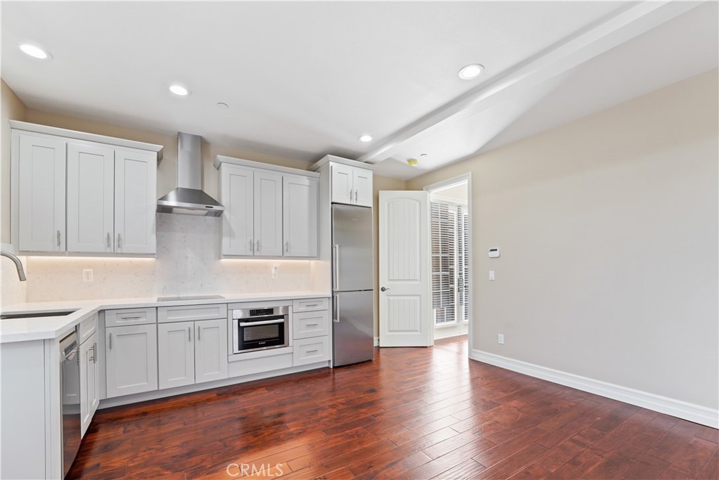 4291 White Hawk Lane Simi Valley, CA 93065 - Photo 5 of 17