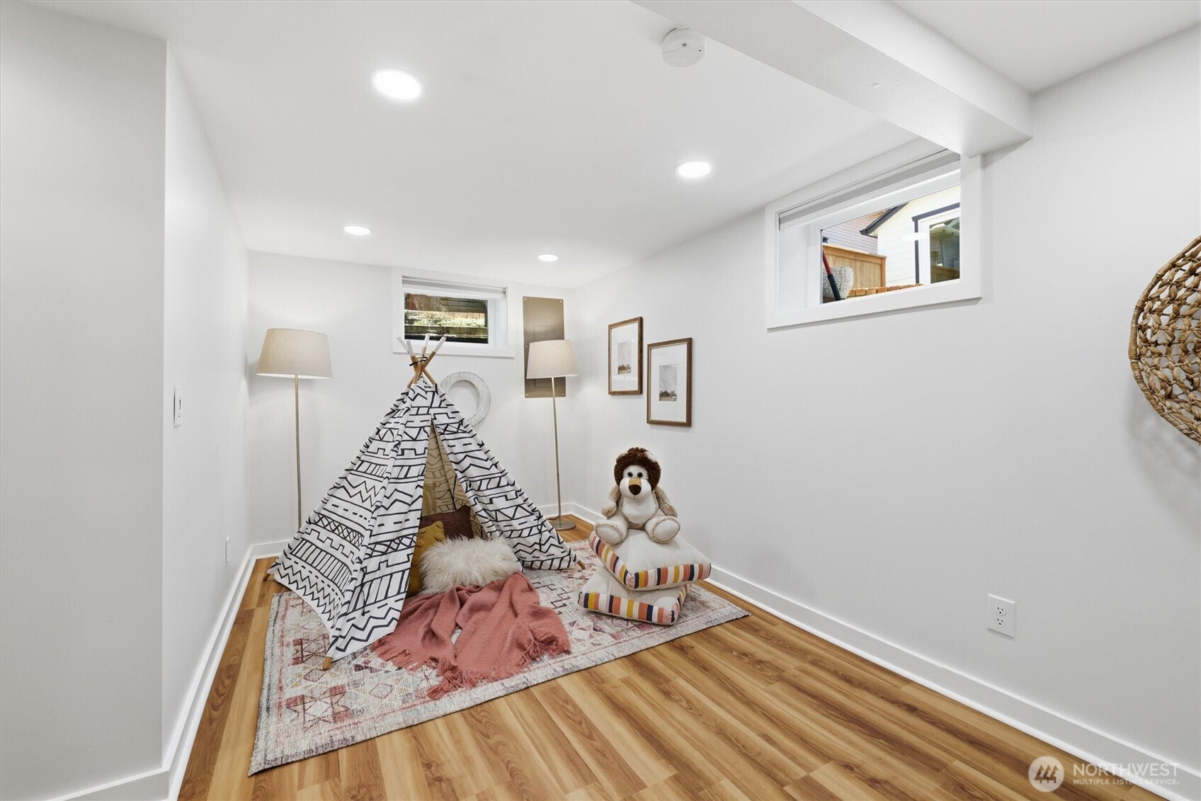 4809 Southwest Findlay Street Seattle, WA 98136 - Photo 27 of 39 Gallery Image 27