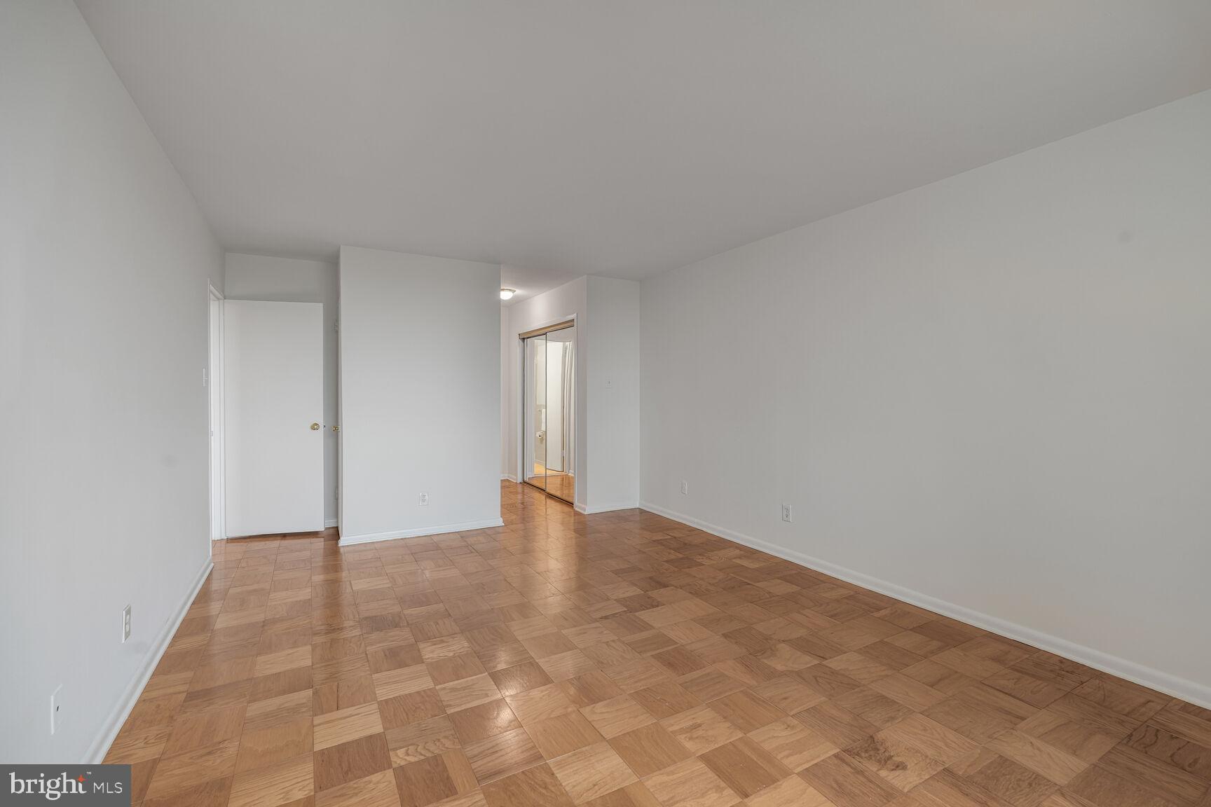 5101 River Road, Unit 1106 Bethesda, MD 20816 - Photo 17 of 41