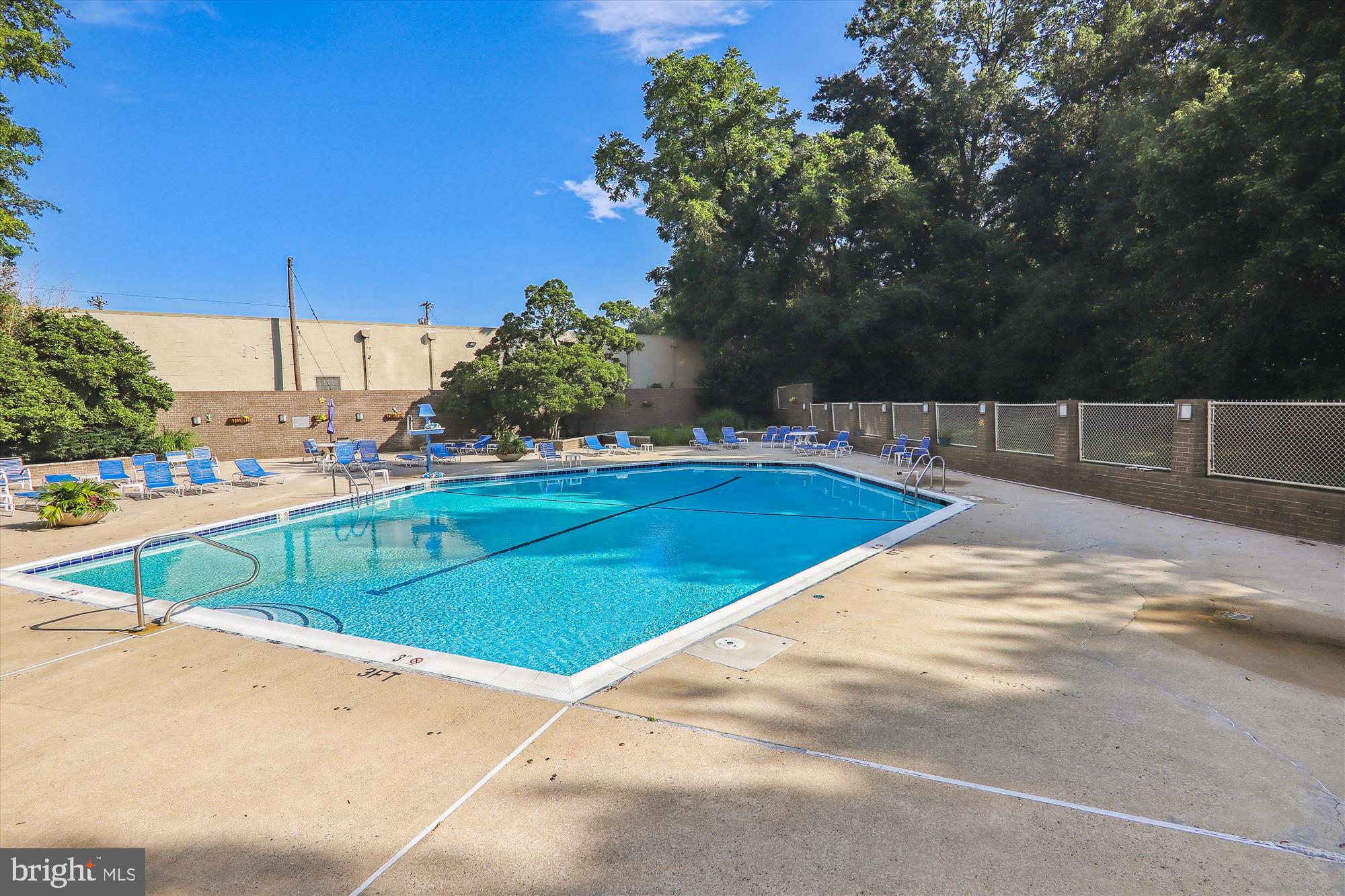 5101 River Road, Unit 1106 Bethesda, MD 20816 - Photo 25 of 41 Outdoor pool
