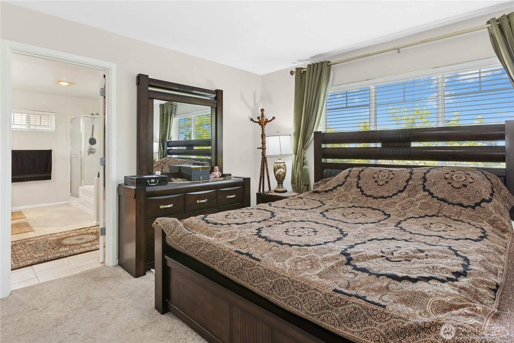 16918 Woodside Drive Southeast Renton, WA 98058 - Photo 18 of 32