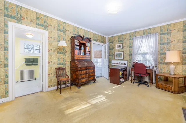 a view of livingroom with furniture and windows