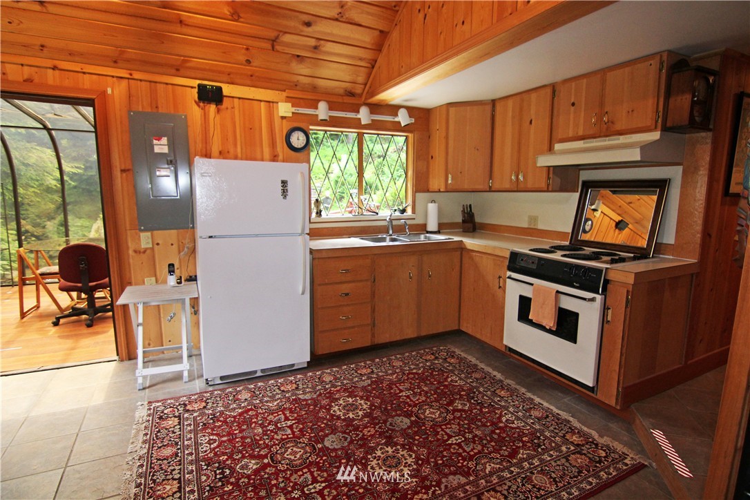 52314 South Riverside Road Gold Bar, WA 98251 - Photo 6 of 22