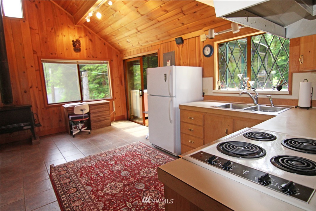 52314 South Riverside Road Gold Bar, WA 98251 - Photo 7 of 22