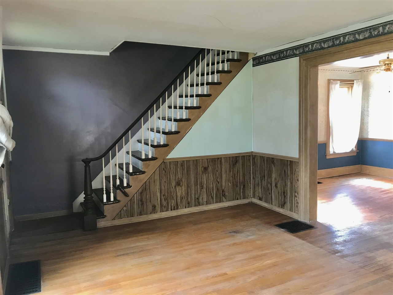 114 East Chicago Road White Pigeon, MI 49099 - Photo 10 of 23