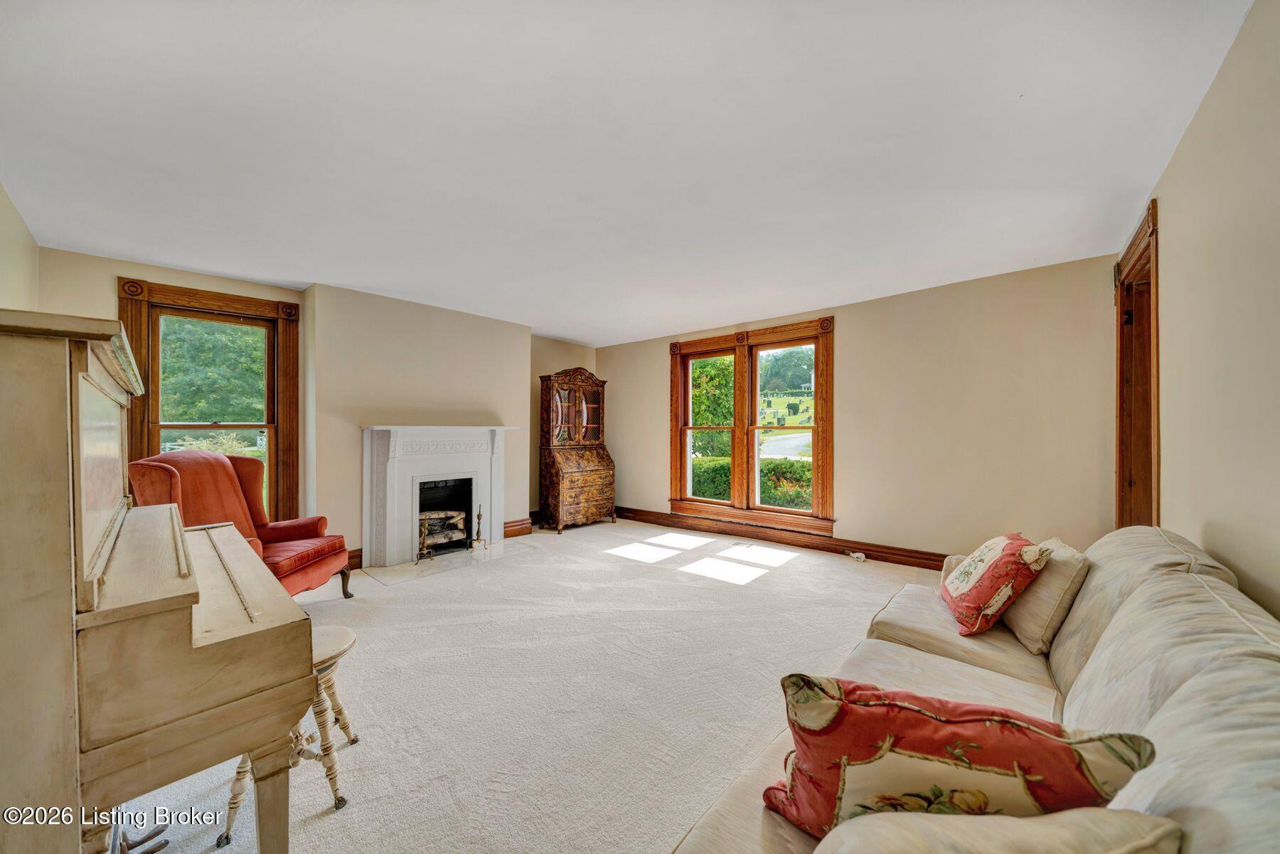 138 Rollington Road Pewee Valley, KY 40056 - Photo 7 of 90 photo_online_006