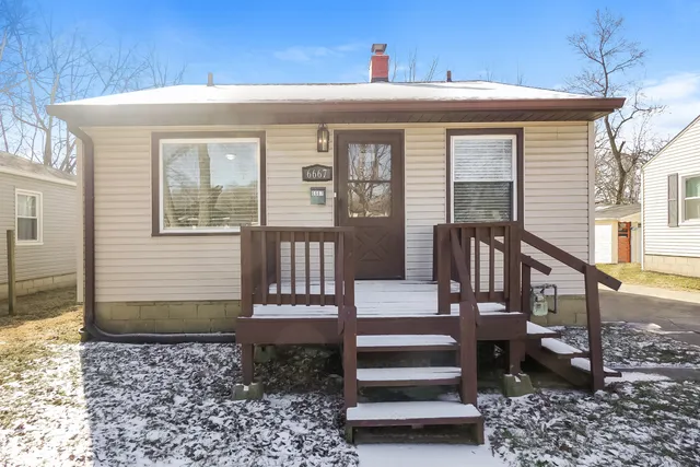 $1,390 | 6667 East 17th Street, Indianapolis, IN 46219