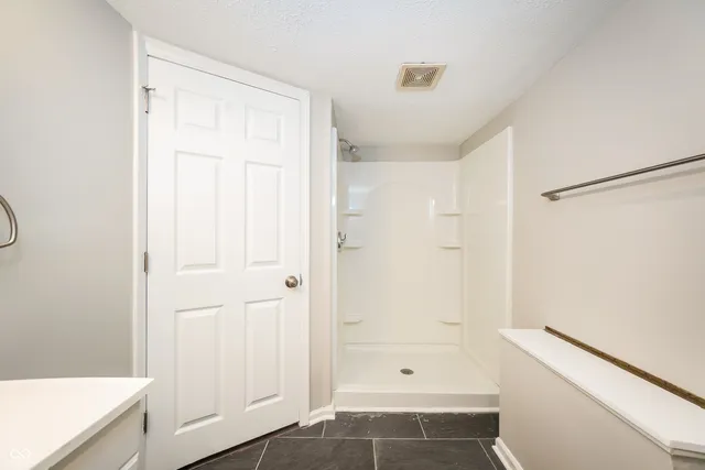 $1,390 | 6667 East 17th Street, Indianapolis, IN 46219