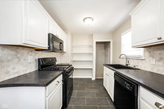 $1,390 | 6667 East 17th Street, Indianapolis, IN 46219