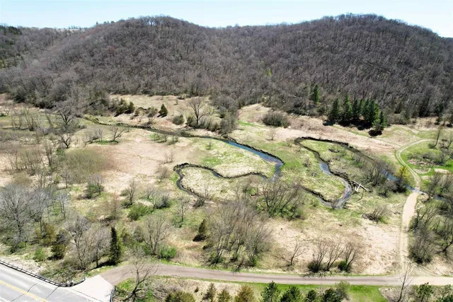 $997,000 | 54631 Scenic View, Gays Mills, WI 54645