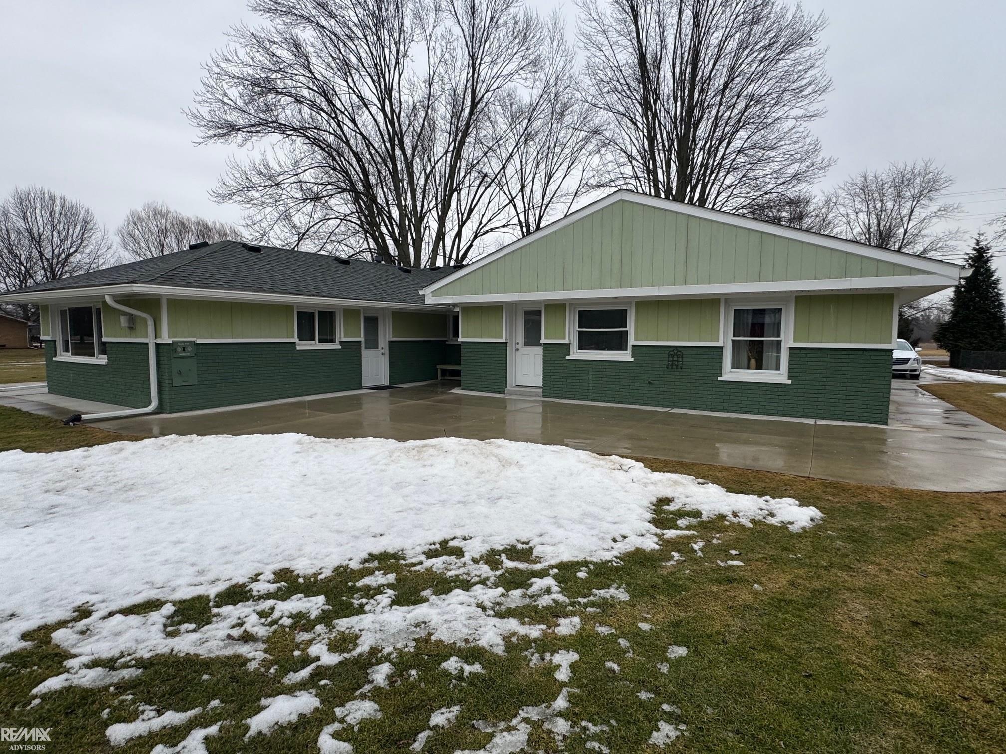 20125 29 Mile Road Ray, MI 48096 - Photo 2 of 24 50171368-A9812709-0948-4B51-A985-A0E98C472828.JPG