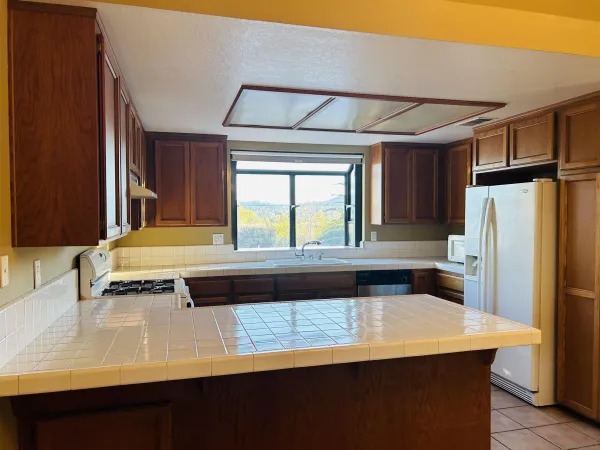 $3,750 | 12156 Lakeside Avenue, Lakeside, CA 92040
