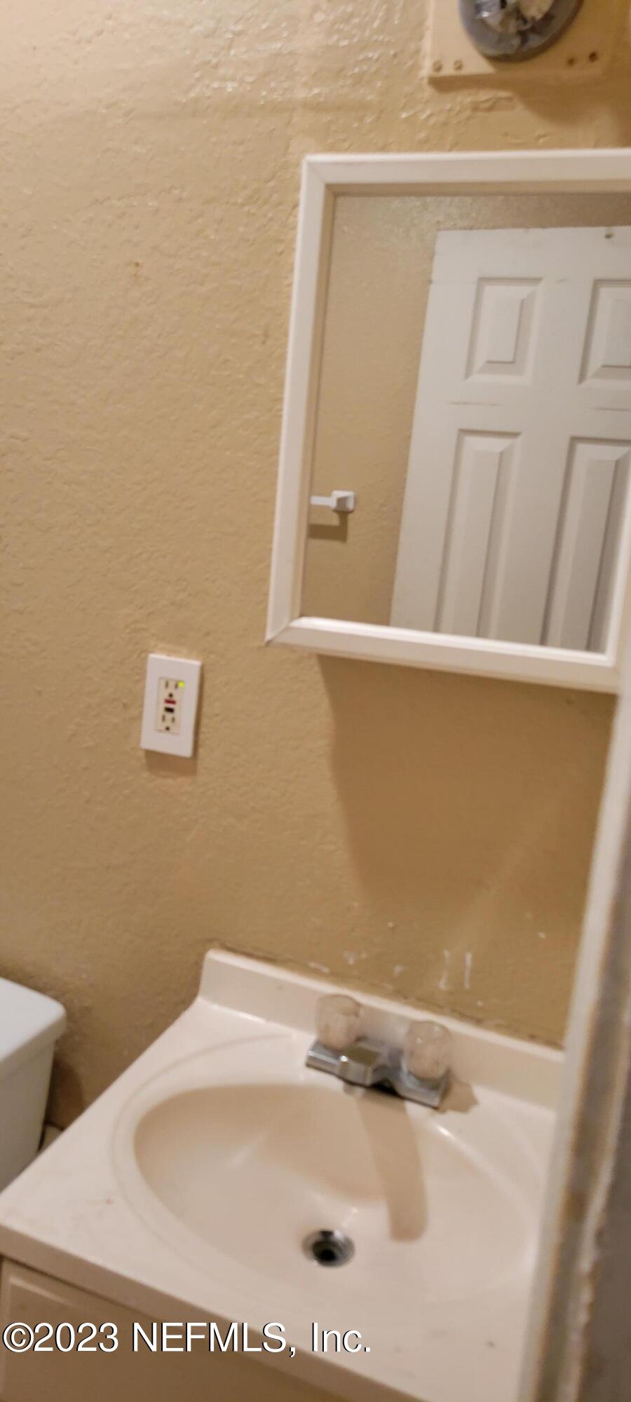 4069 Walnut Street Jacksonville, FL 32206 - Photo 10 of 14