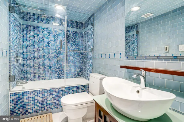 $2,700 | 1718 P Street Northwest, Unit 307, Washington, DC 20036