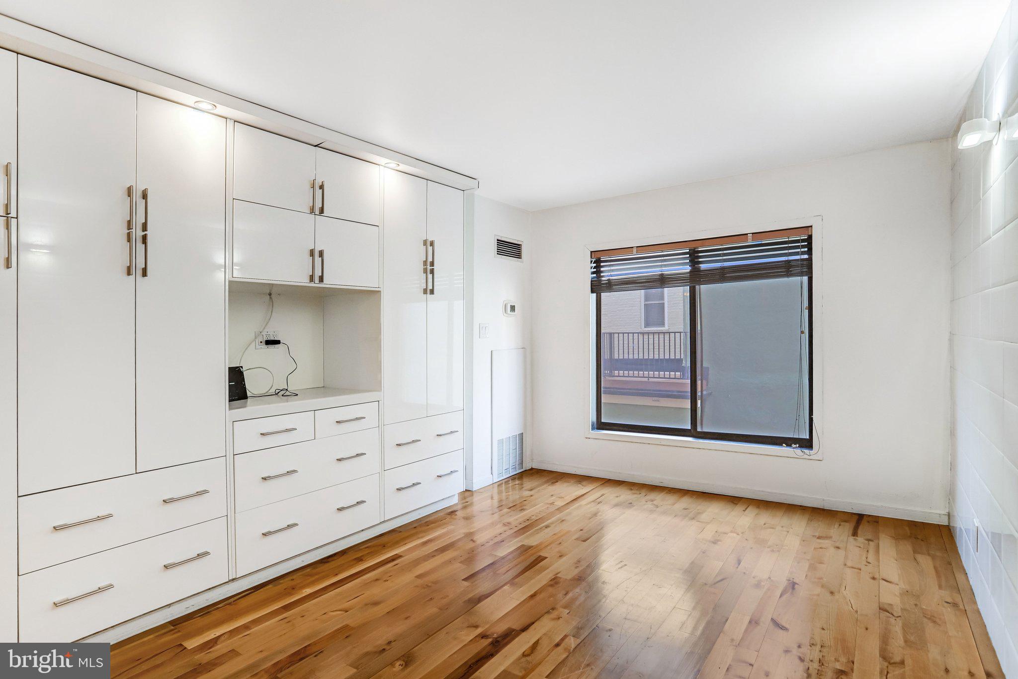 1718 P Street Northwest, Unit 307 Washington, DC 20036 - Photo 8 of 13