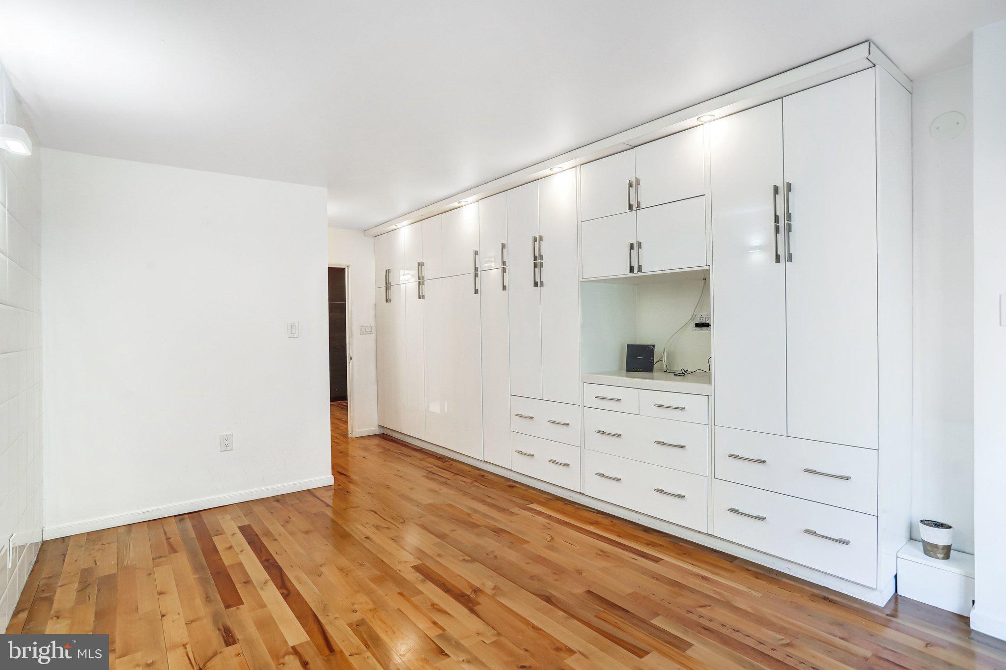 1718 P Street Northwest, Unit 307 Washington, DC 20036 - Photo 9 of 13