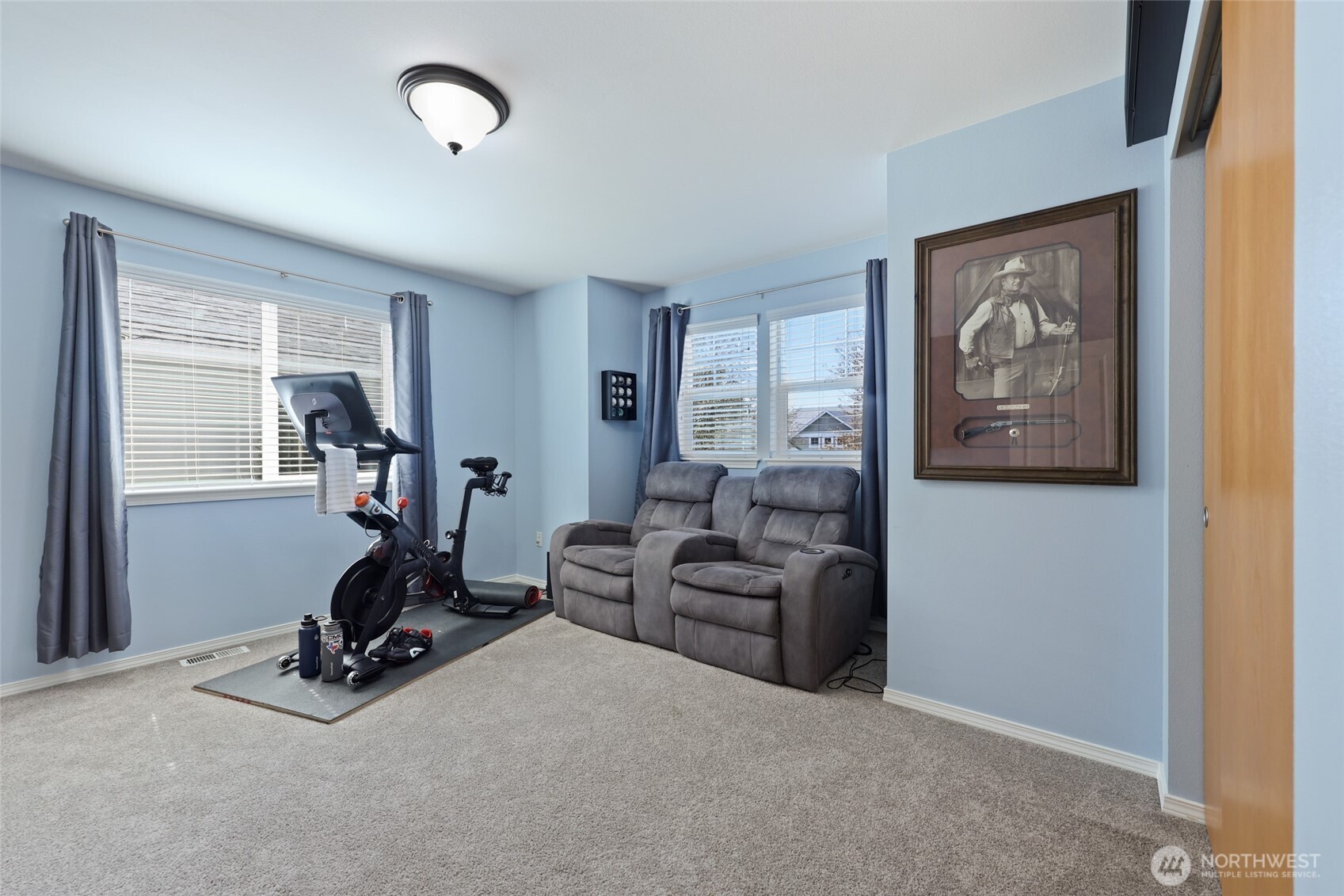 6914 Axis Street Southeast Lacey, WA 98513 - Photo 25 of 38 a view of a livingroom with workspace and a window