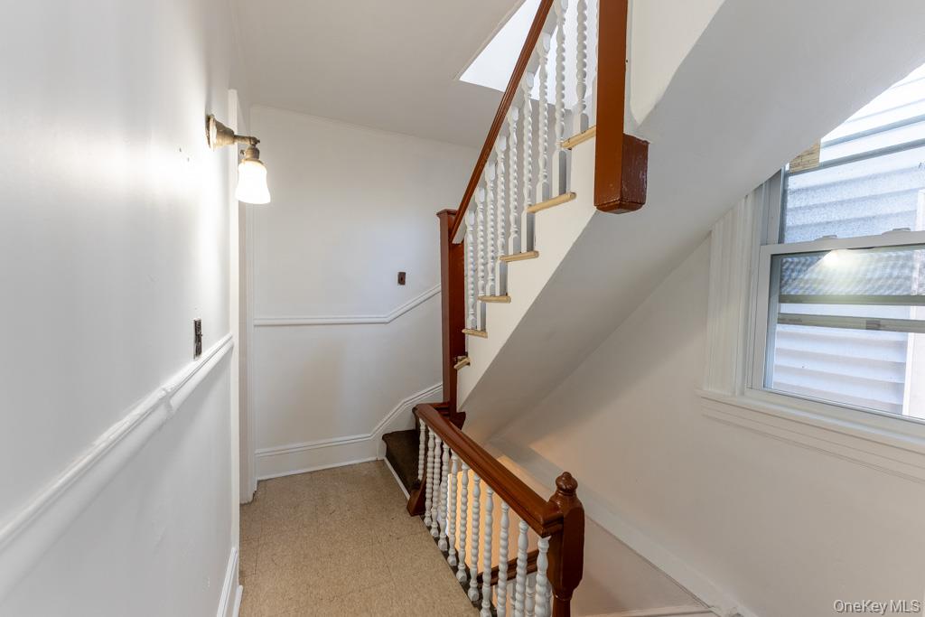 304 Lockwood Avenue New Rochelle, NY 10801 - Photo 11 of 23