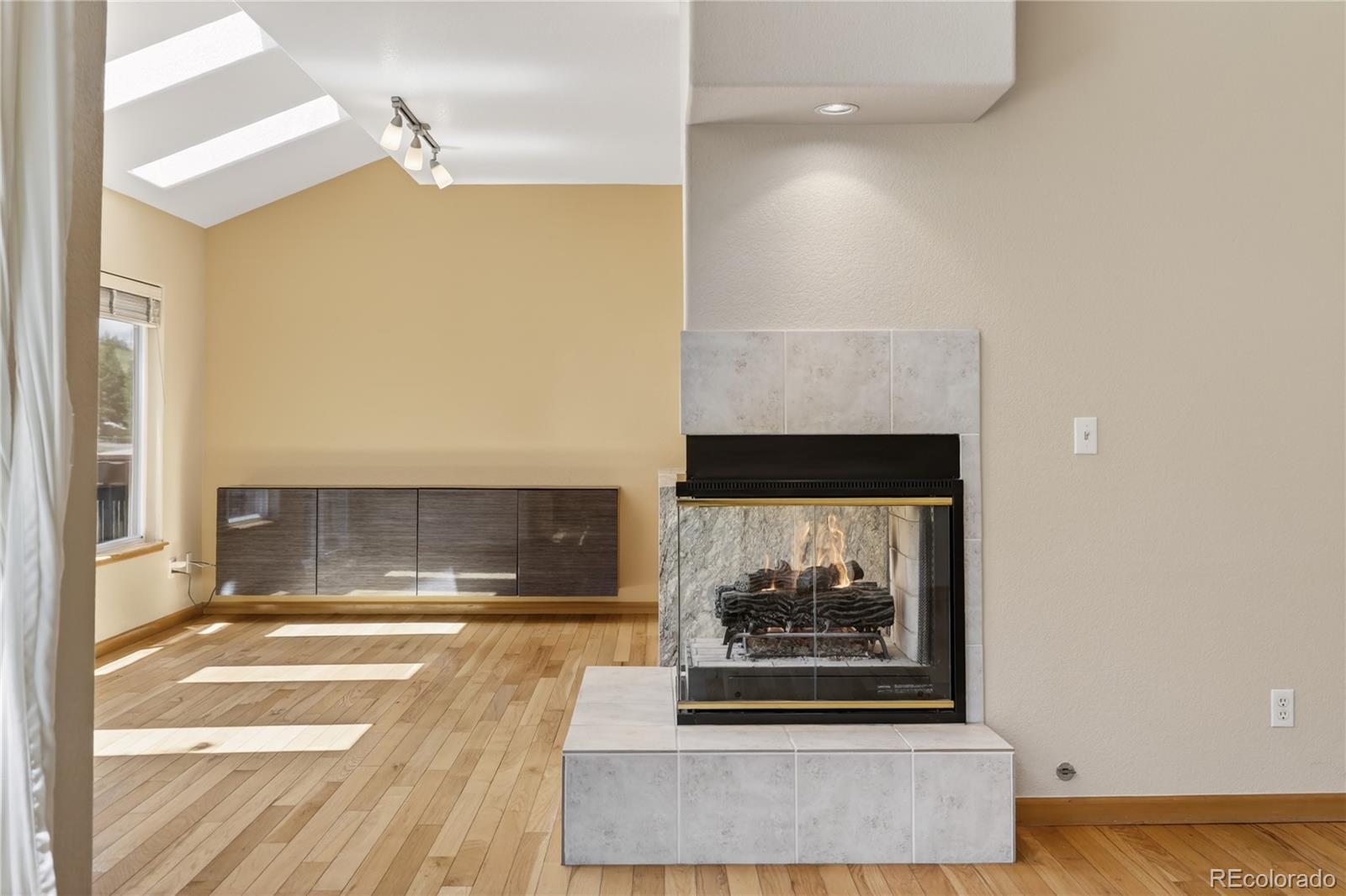 667 Trailside Road Golden, CO 80401 - Photo 4 of 50