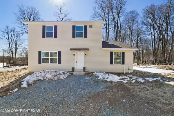 $2,100 | 2460 Winding Way, Tobyhanna, PA 18466