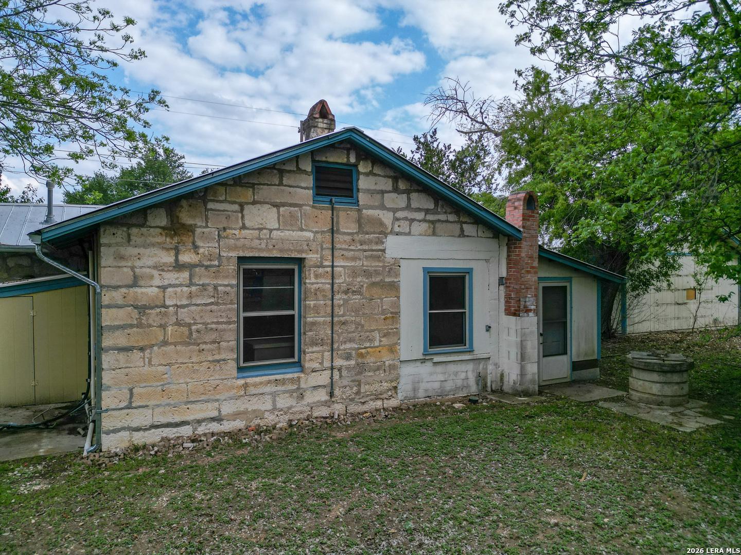 607 Hackberry Street Bandera, TX 78003 - Photo 17 of 28