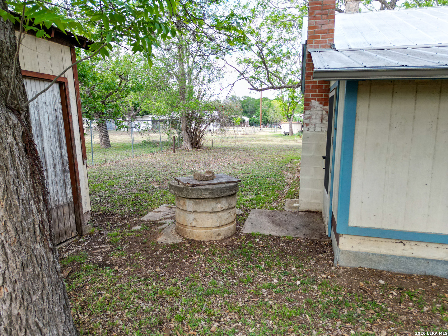 607 Hackberry Street Bandera, TX 78003 - Photo 19 of 28