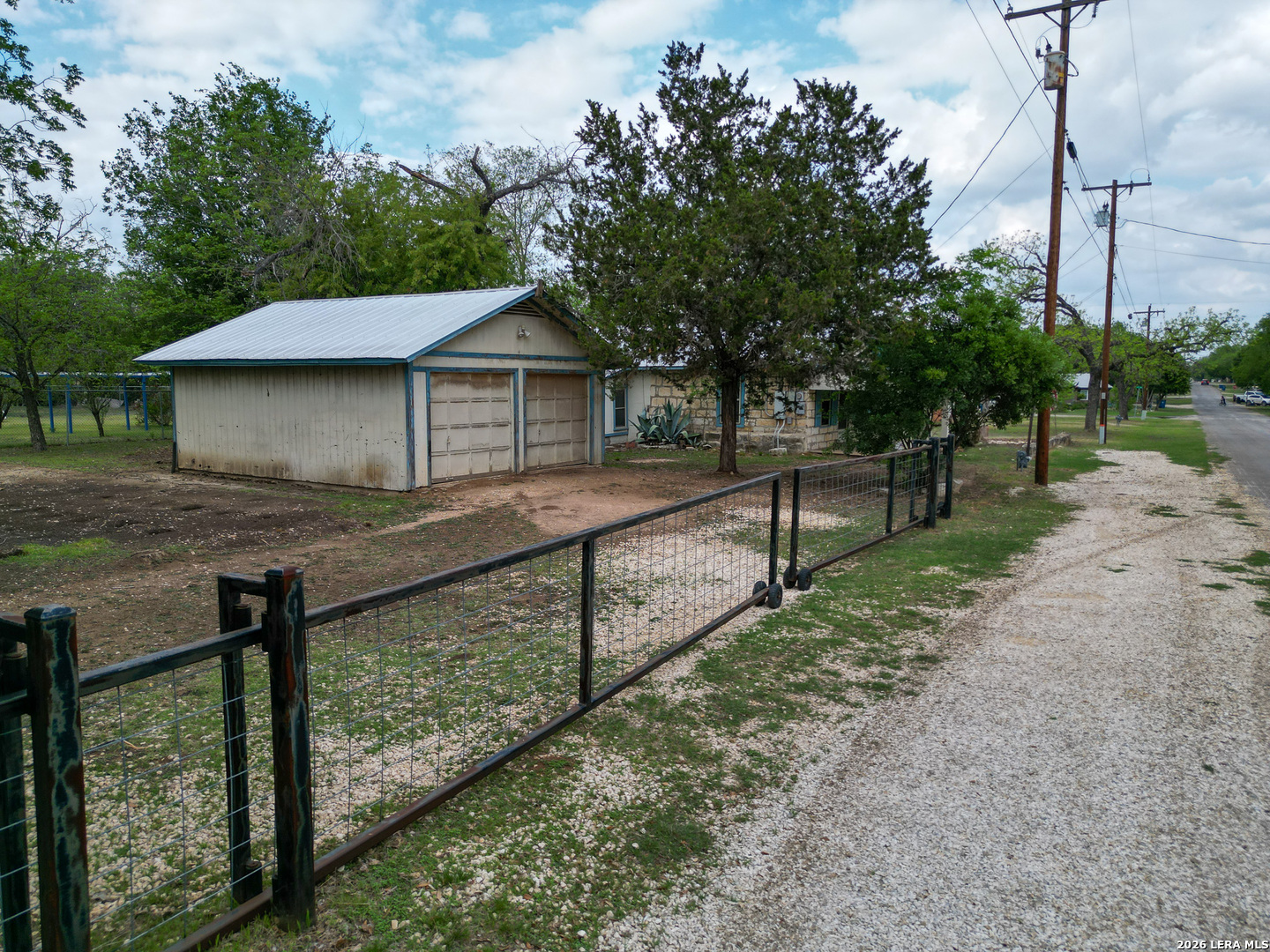 607 Hackberry Street Bandera, TX 78003 - Photo 20 of 28