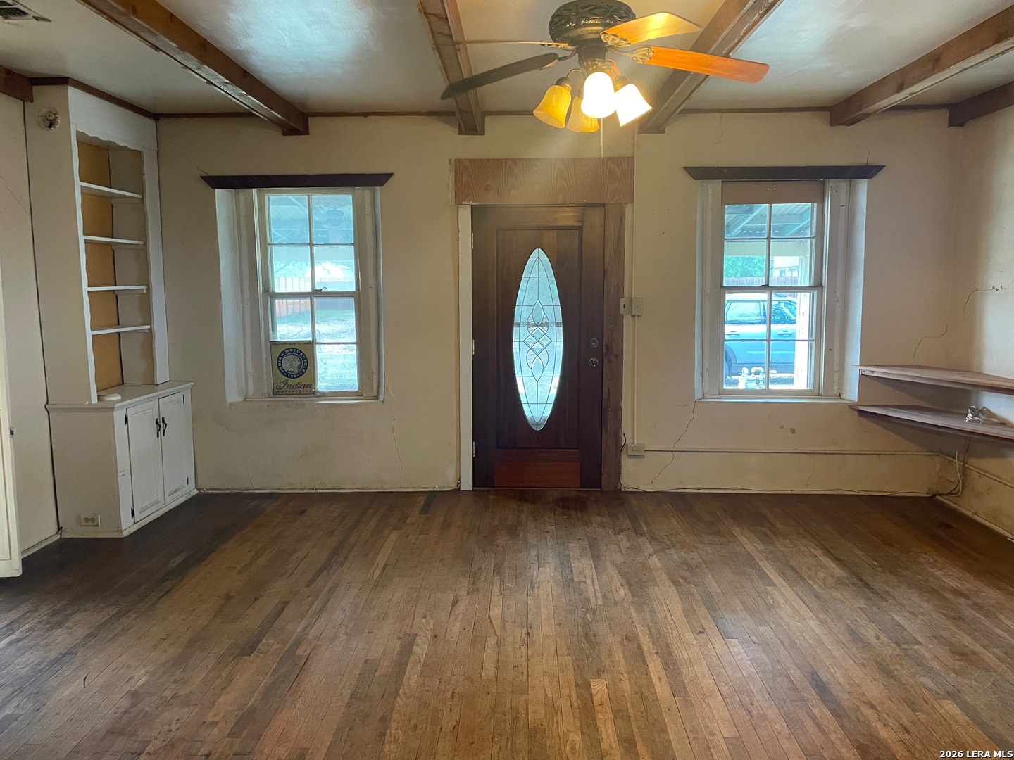 607 Hackberry Street Bandera, TX 78003 - Photo 6 of 28