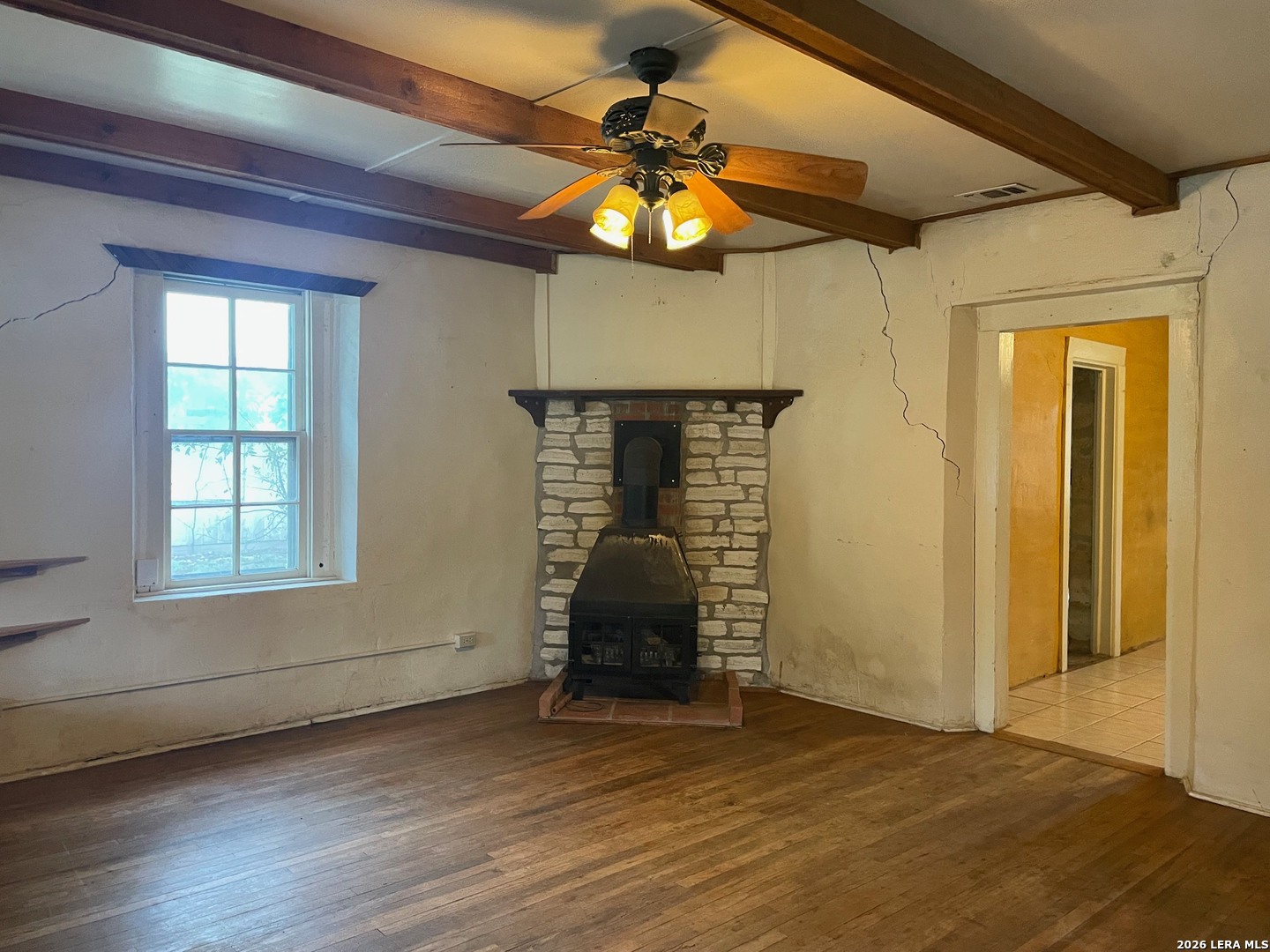 607 Hackberry Street Bandera, TX 78003 - Photo 7 of 28