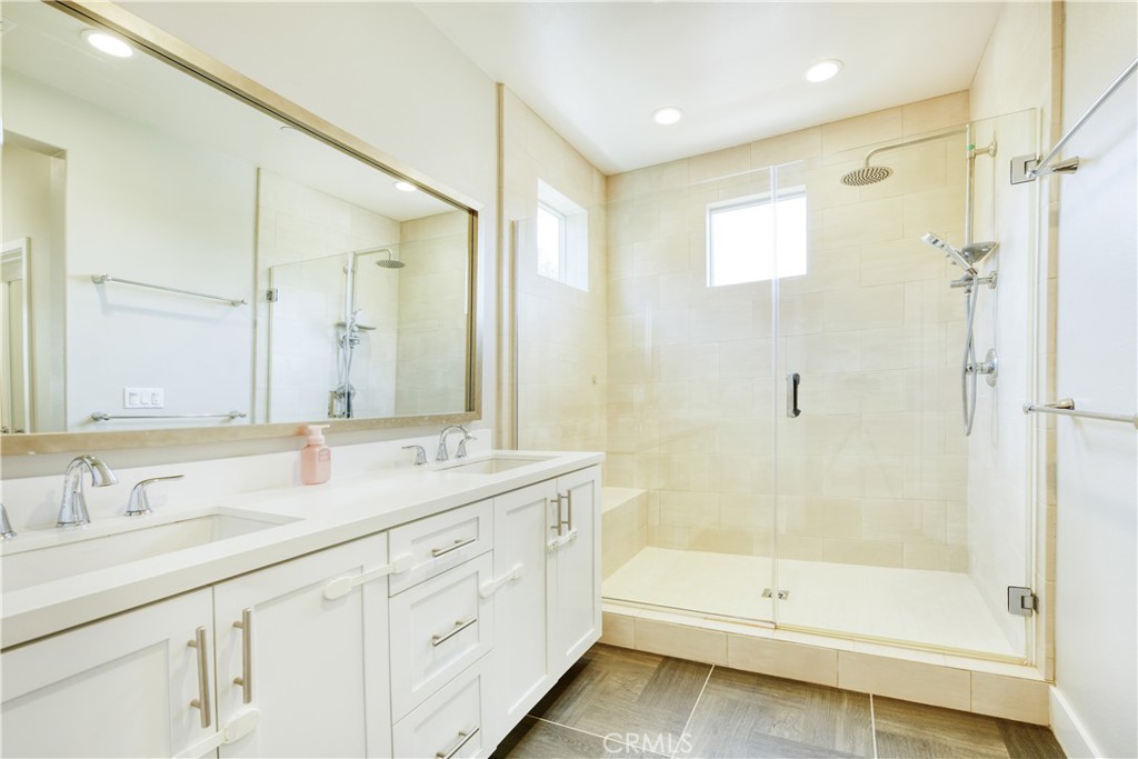 99 Fuchsia Lake Forest, CA 92630 - Photo 13 of 32 Primary bedroom bathroom