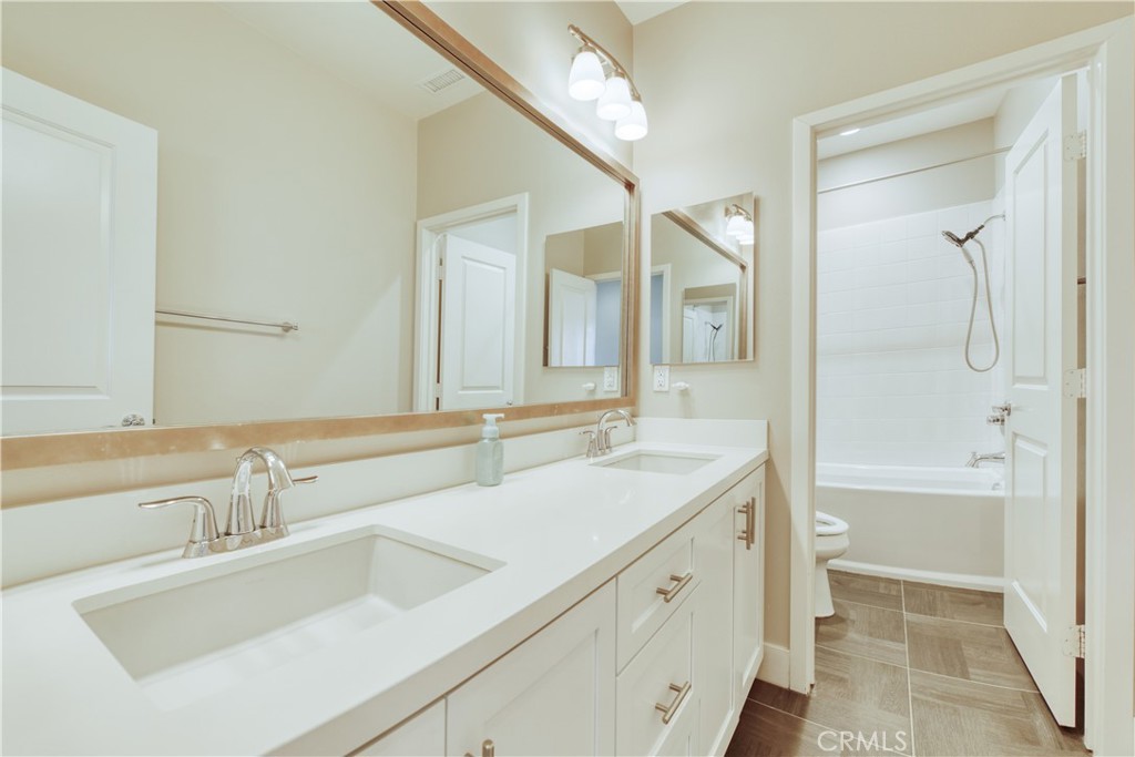 99 Fuchsia Lake Forest, CA 92630 - Photo 16 of 32 Secondary bedroom