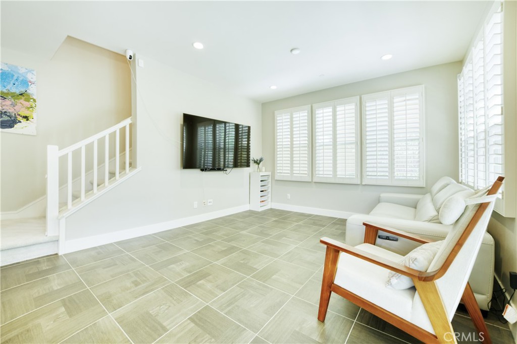 99 Fuchsia Lake Forest, CA 92630 - Photo 3 of 32 living room